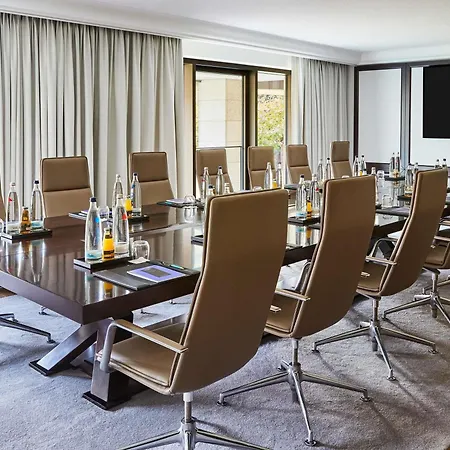 Sofitel Frankfurt Opera 5*