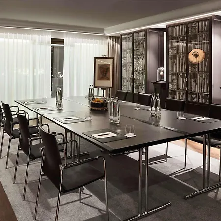 Sofitel Frankfurt Opera Hotel