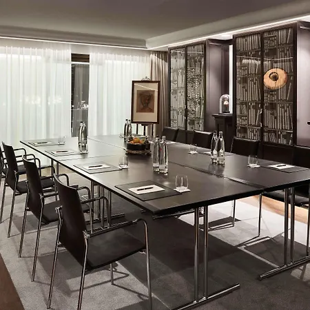 Hotel Sofitel Frankfurt Opera 5*