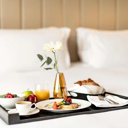 מלון Sofitel Frankfurt Opera 5*