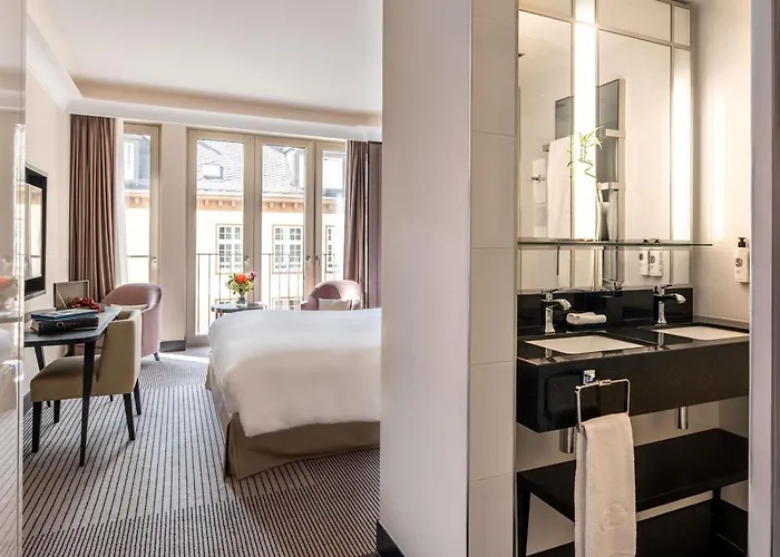 Sofitel Frankfurt Opera 5*