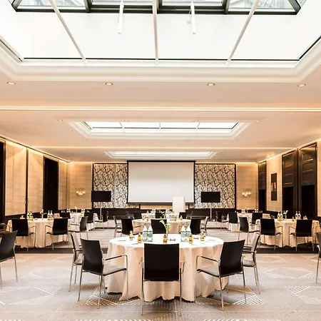 Отель Sofitel Frankfurt Opera 5*