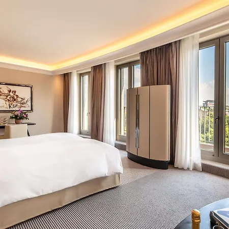 Sofitel Frankfurt Opera Hotel 5*